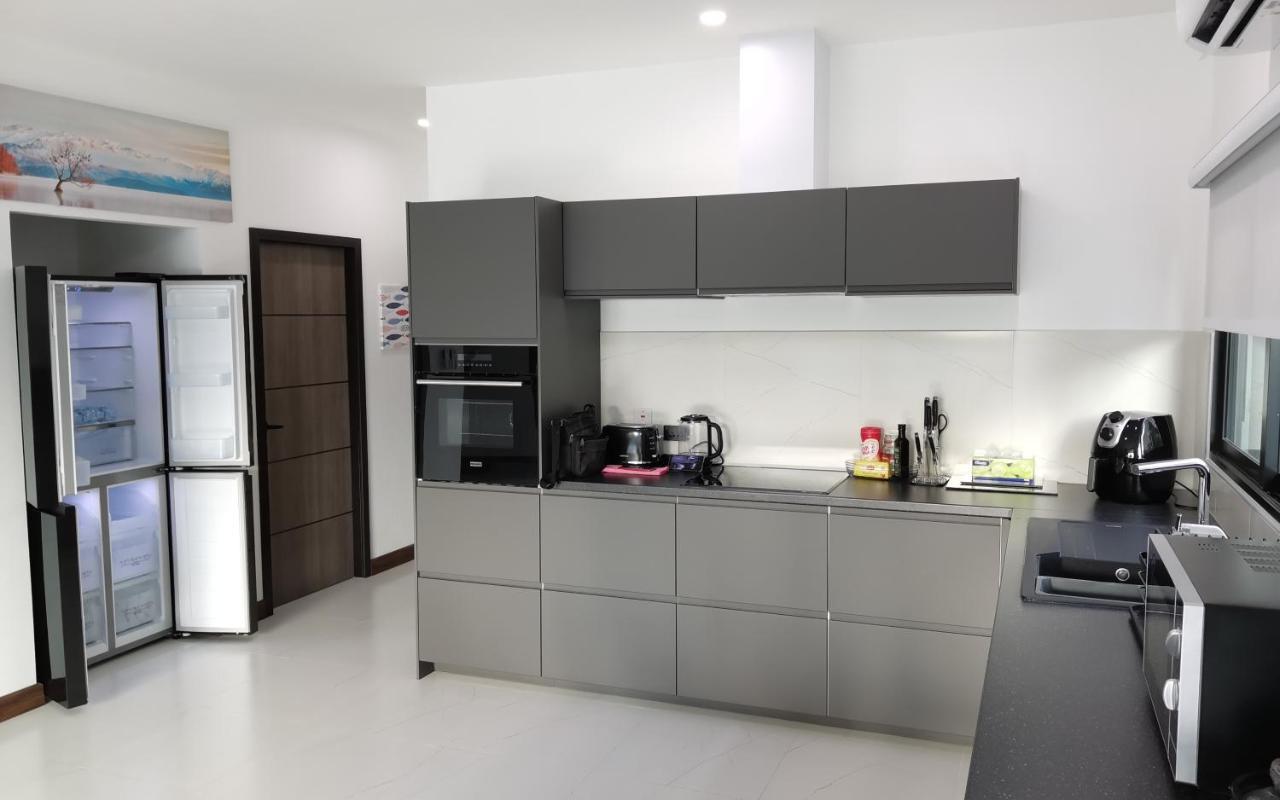 Private Pool Villa With Jacuzzi At Royal Park Village - Walk To The Beach - 6 People - Max 3 Males (Adults Only) Джомтиен Бийч Екстериор снимка