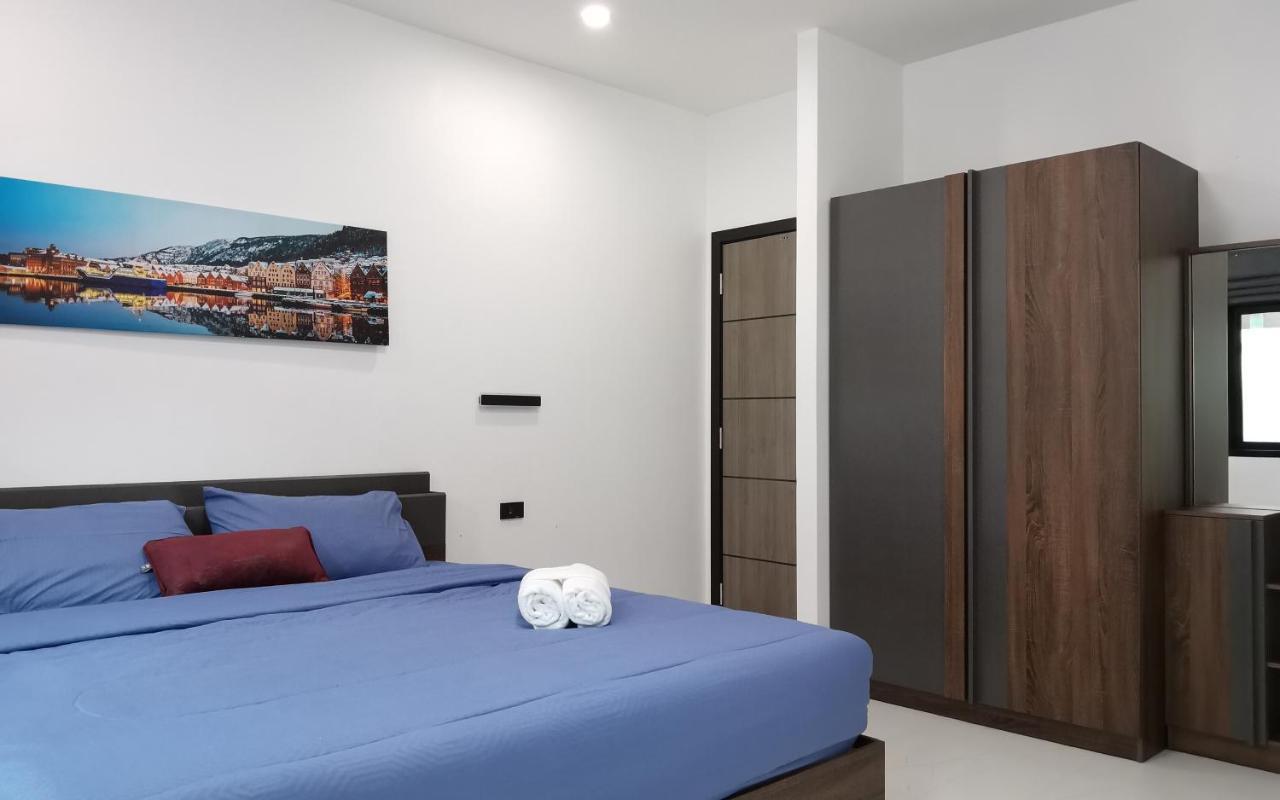 Private Pool Villa With Jacuzzi At Royal Park Village - Walk To The Beach - 6 People - Max 3 Males (Adults Only) Джомтиен Бийч Екстериор снимка