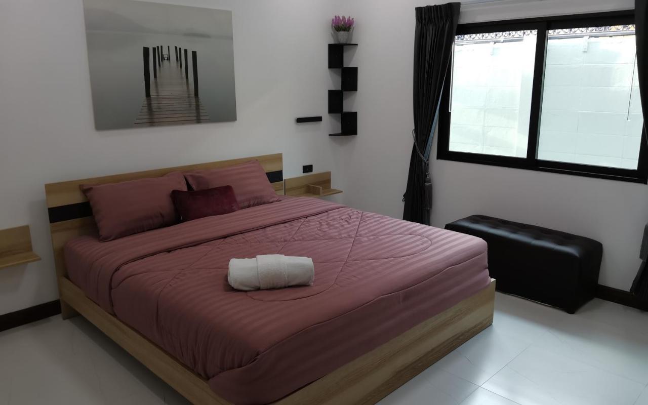 Private Pool Villa With Jacuzzi At Royal Park Village - Walk To The Beach - 6 People - Max 3 Males (Adults Only) Джомтиен Бийч Екстериор снимка